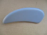 krytka levého ostřikovače /05-07/ - ORIGINÁLNÍ DÍL 